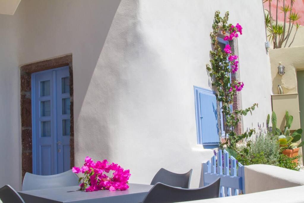 Villa Twin Cave House à Oia  Extérieur photo